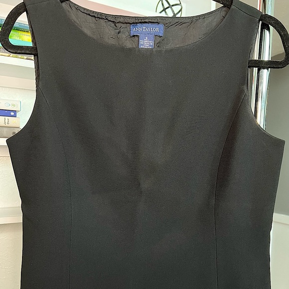 Ann Taylor sleeveless top - Picture 1 of 5